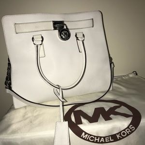 Michael Kors white large leather purse with bag!